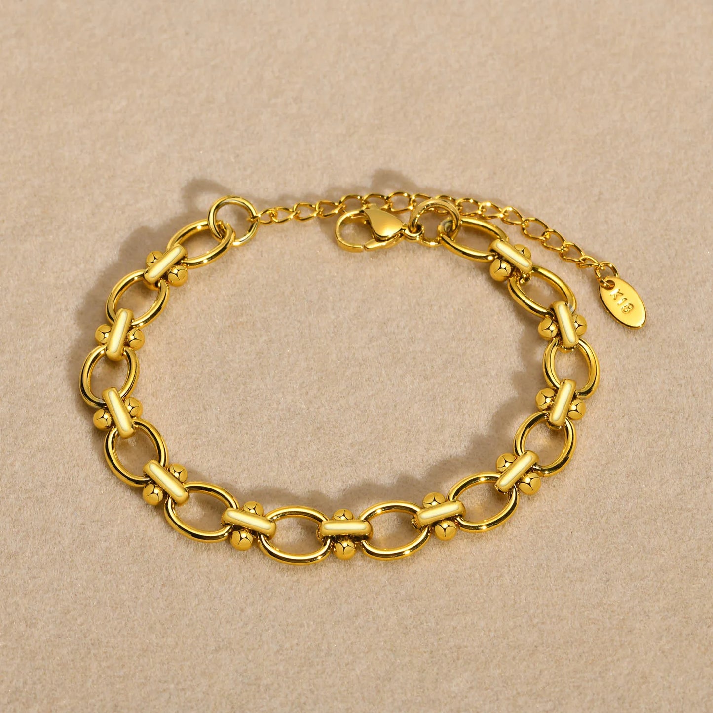 The Bry — 18k Gold Oval Link Bracelet